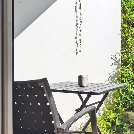 Come - Charming 1br Apt With Private Garden Appartement