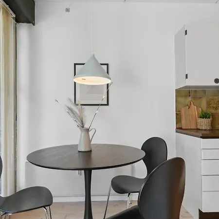 Come - Charming 1br Apt With Private Garden Appartement Risskov